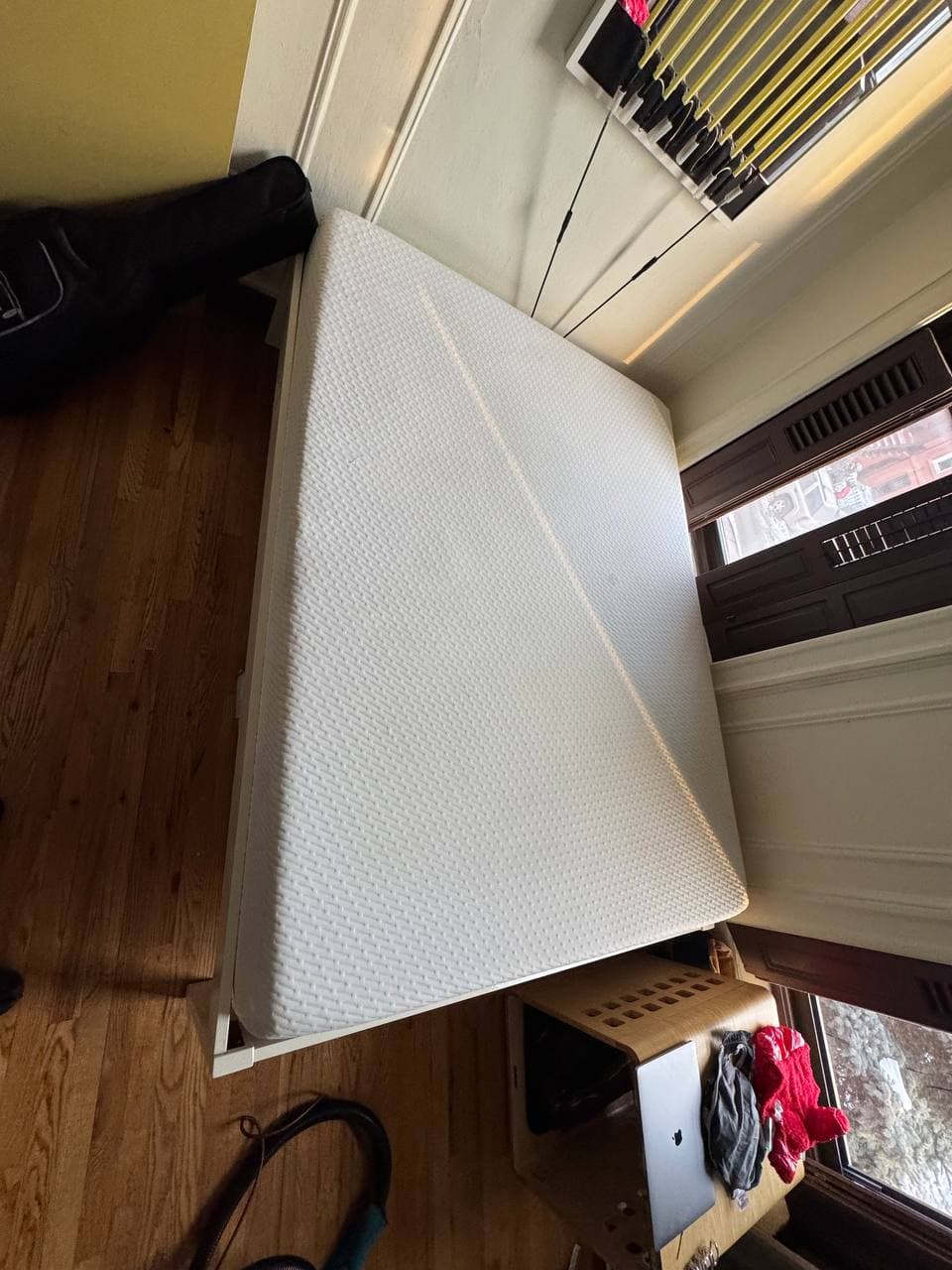Deep-cleaned mattress after Cleanify NYC sanitization